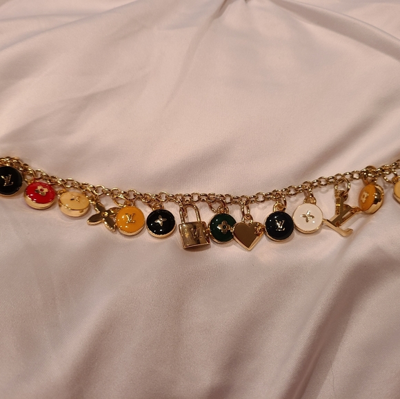 Sold - Picture 4 of 9